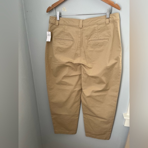 GAP Tan Straight Leg Pants Versatile Everyday Wear - Picture 2 of 14